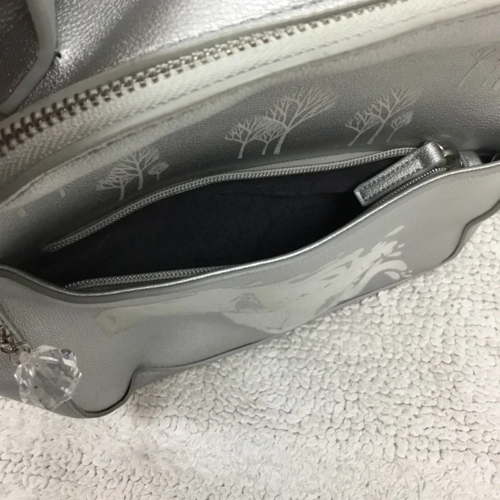 Danielle Nicole FROZEN 2 Freeze Silver Backpack - Picture 6 of 13